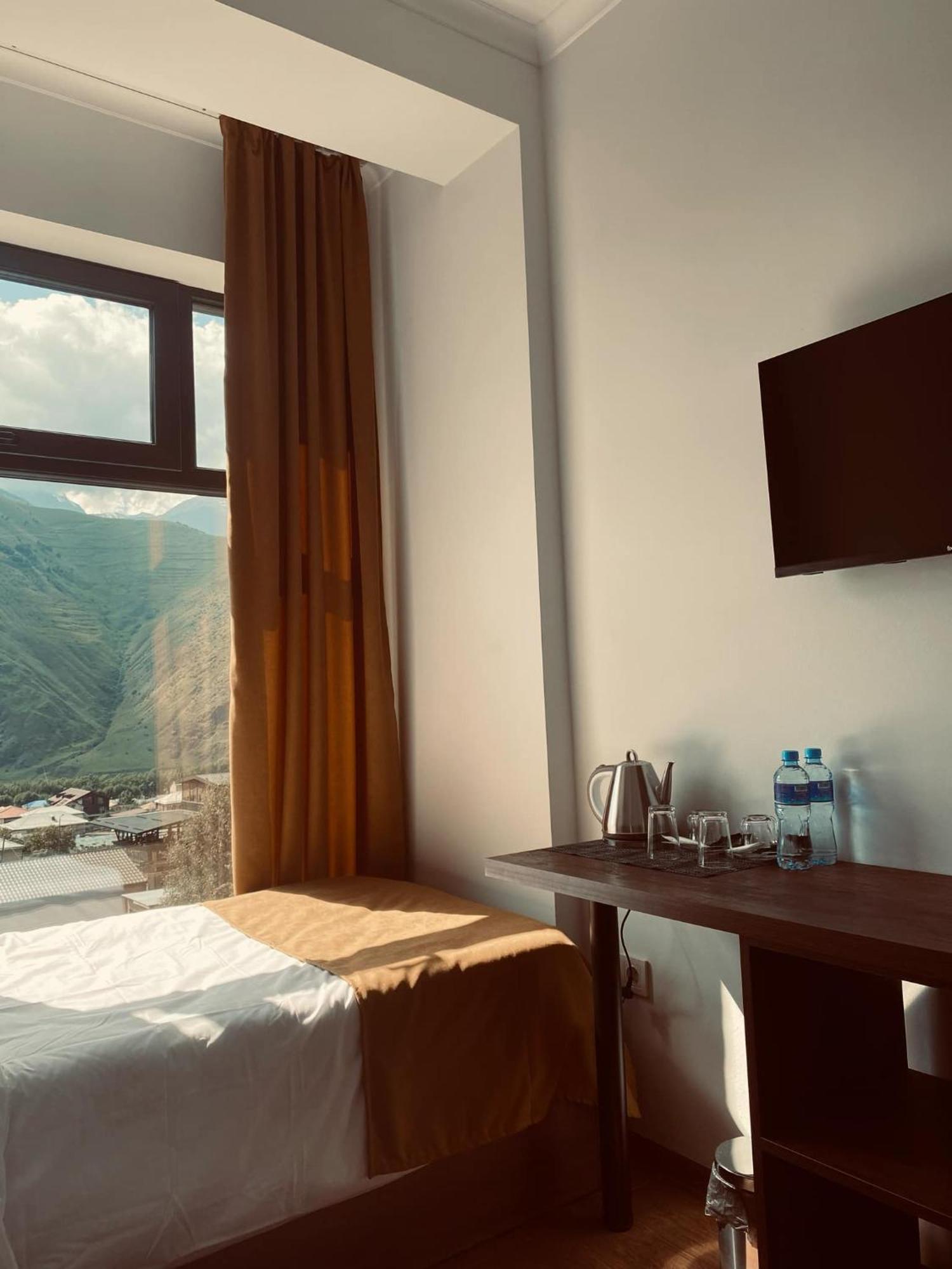 Hotel Melodia Kazbegi Esterno foto
