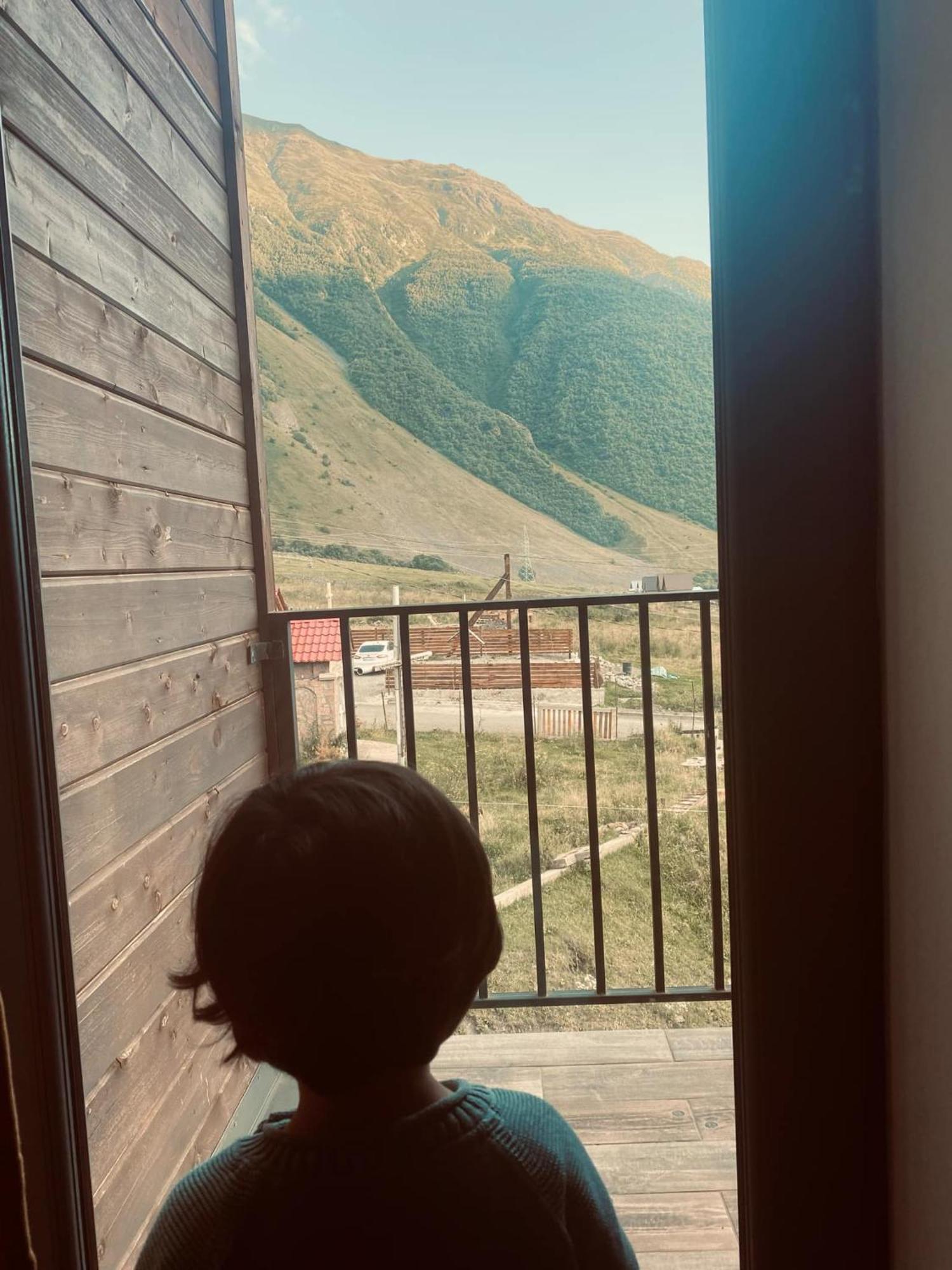Hotel Melodia Kazbegi Esterno foto