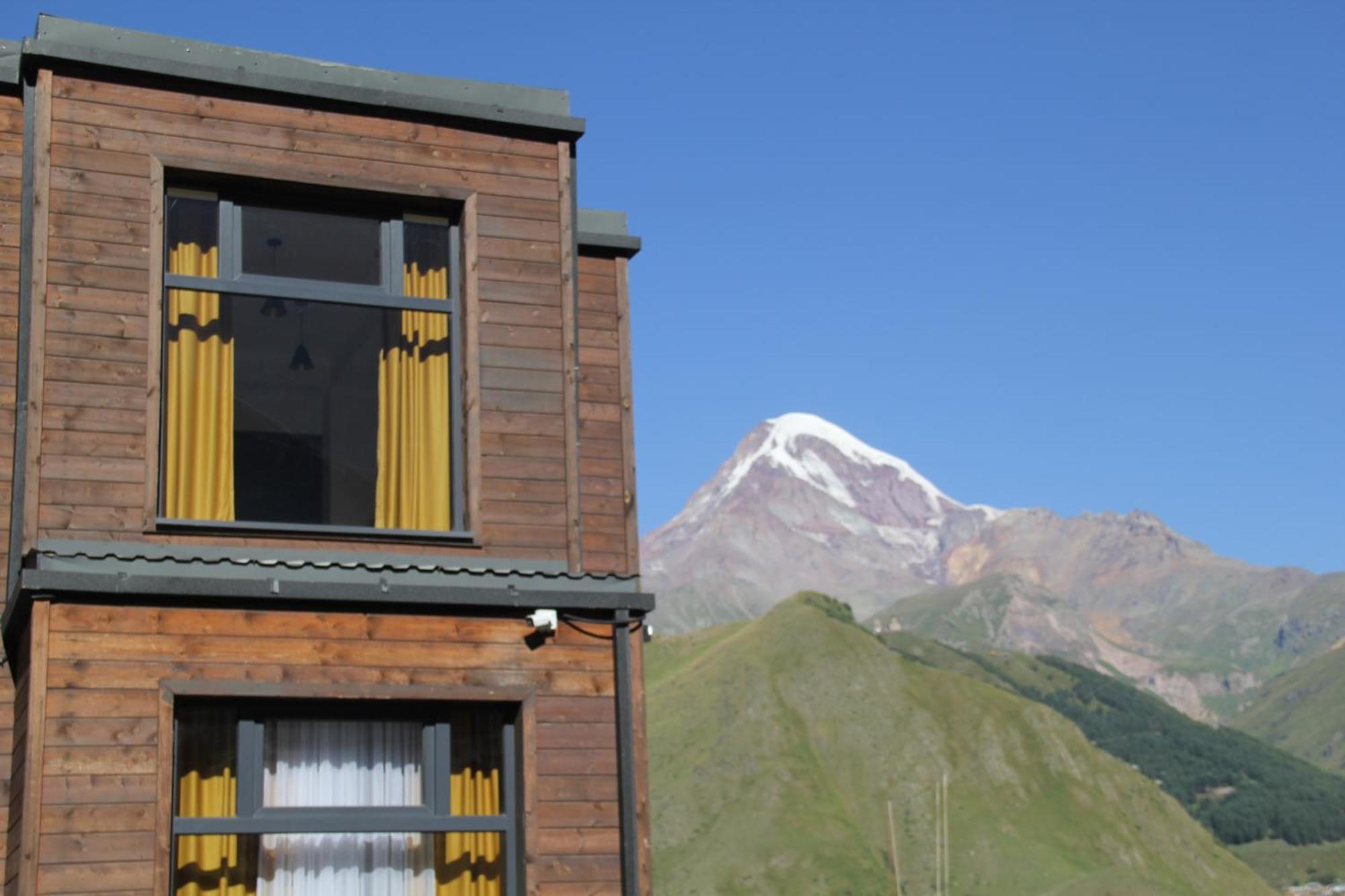 Hotel Melodia Kazbegi Esterno foto